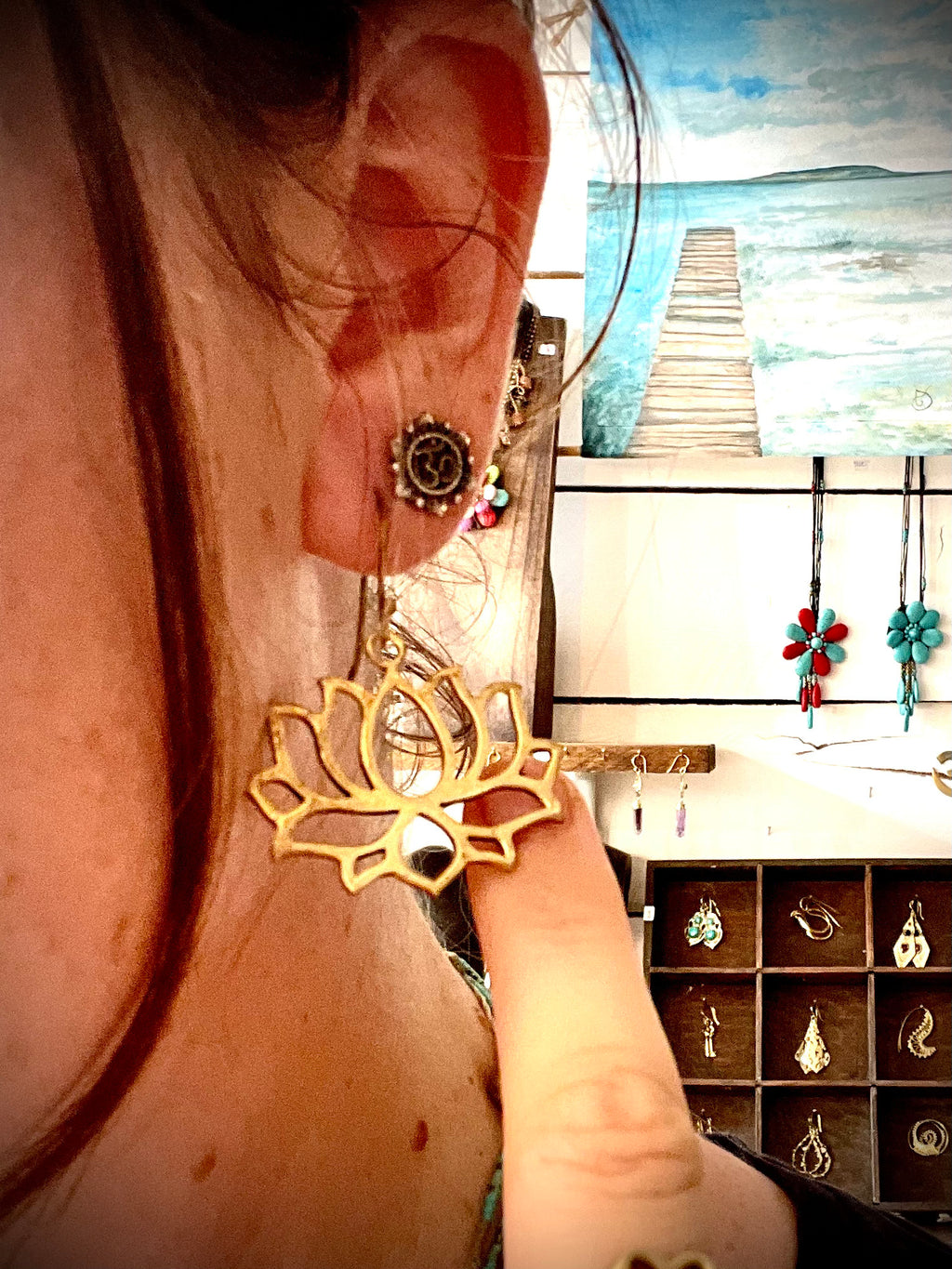 Boucles d'oreilles Lotus, en laiton