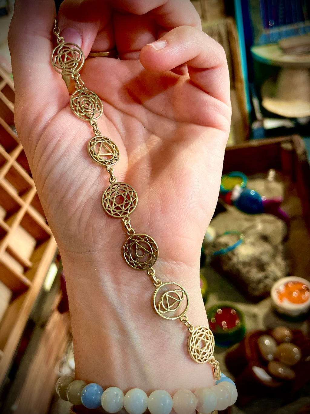 Bracelet en laiton, symboles des 7 Chakras