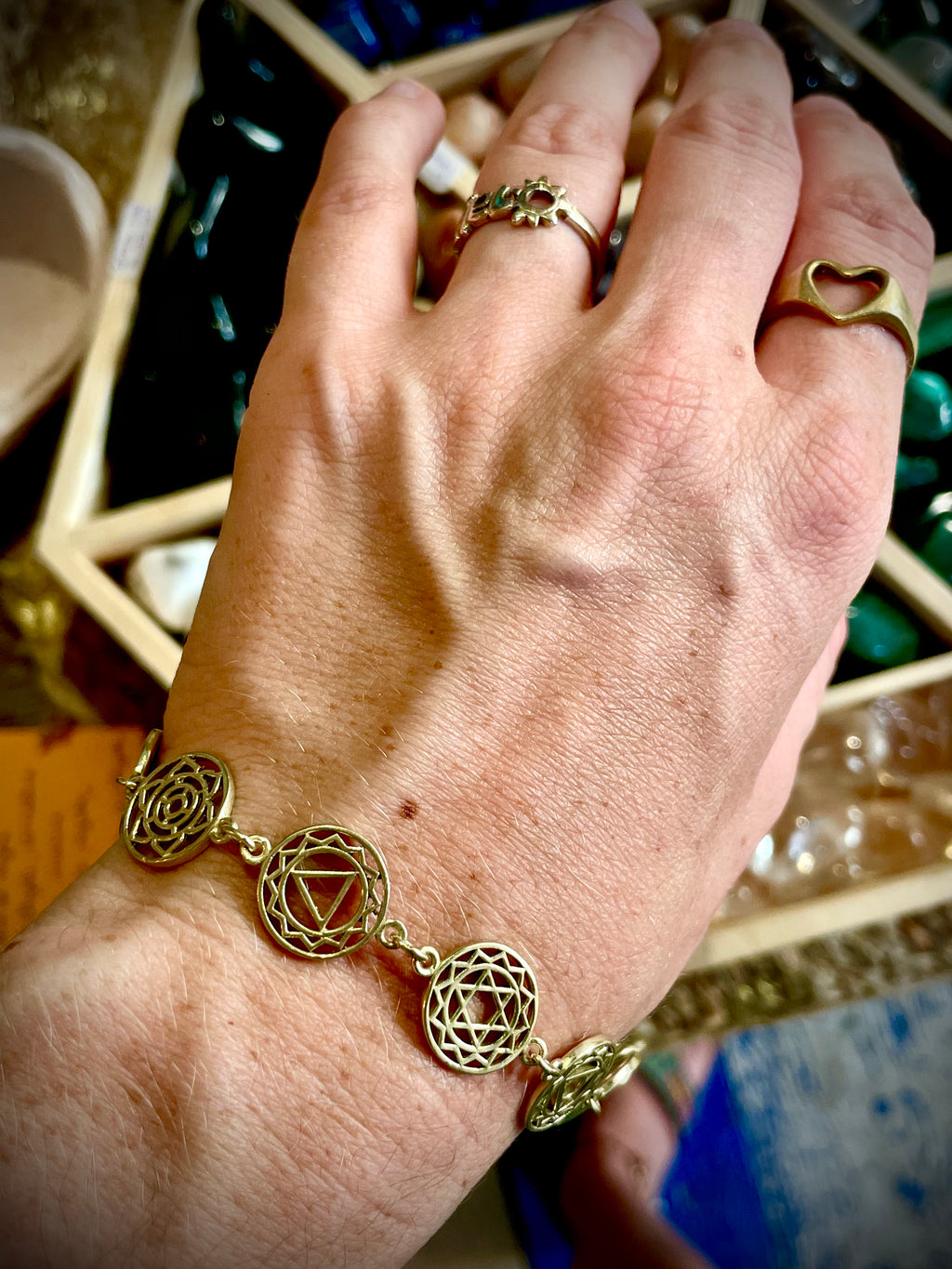Bracelet en laiton, symboles des 7 Chakras