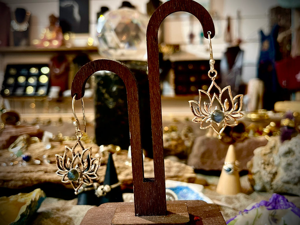 Boucles d'oreilles Lotus, argent, labradorite