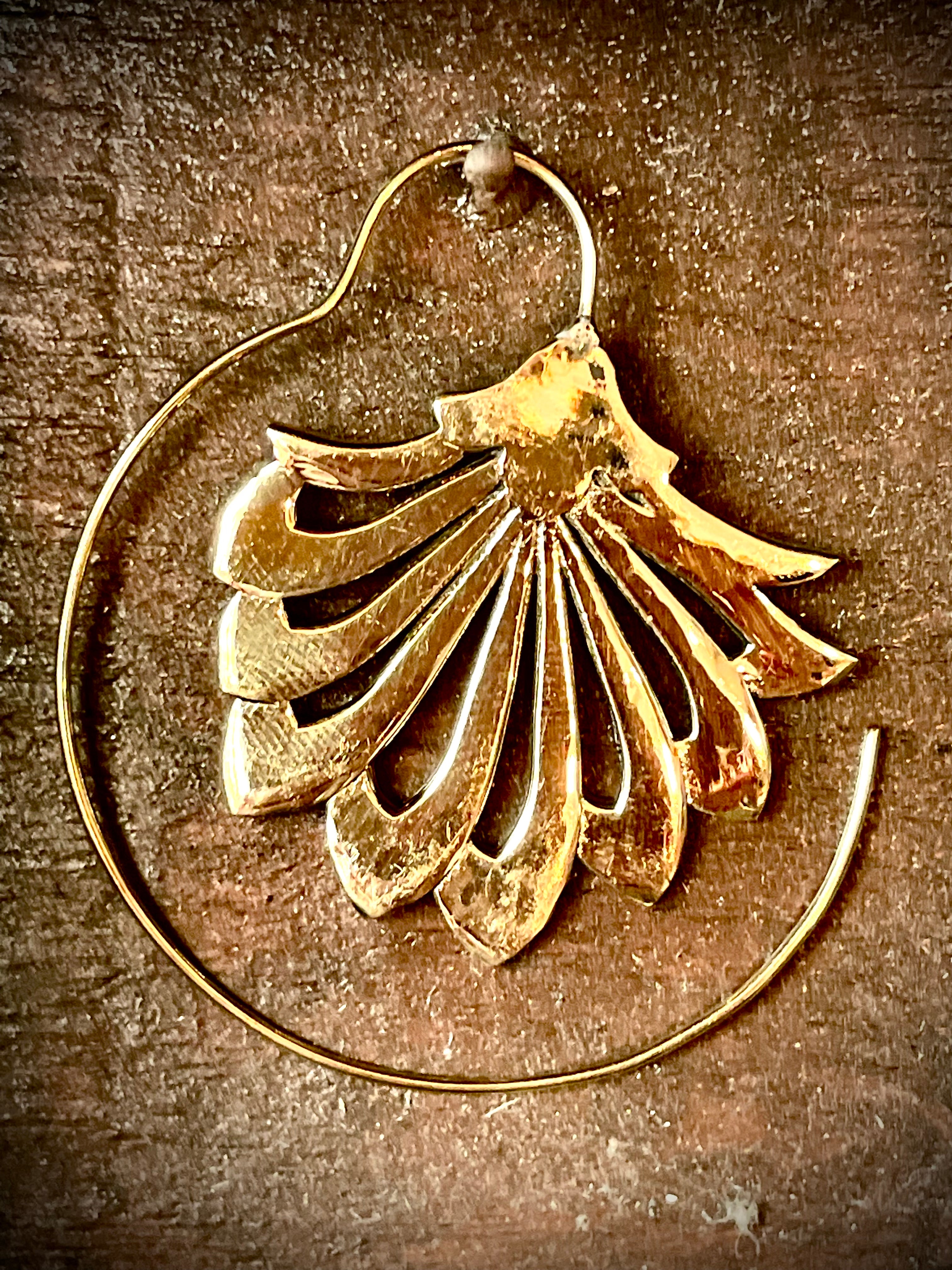 Grandes boucles spirales, lotus