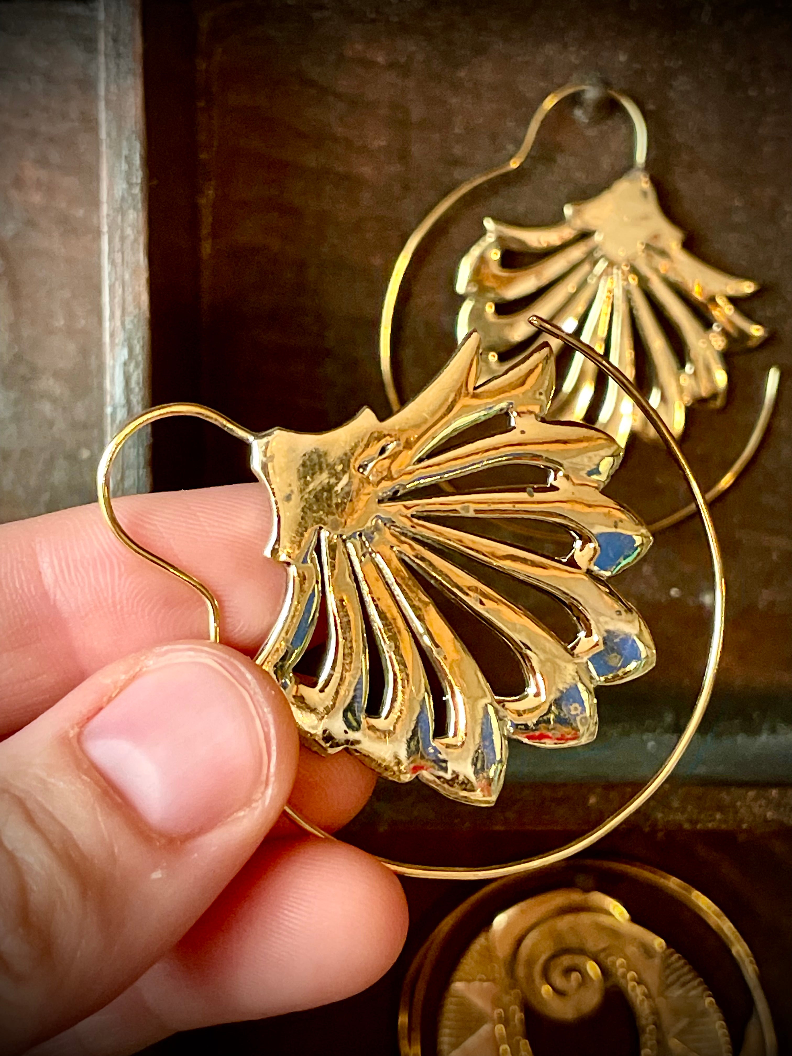 Grandes boucles spirales, lotus