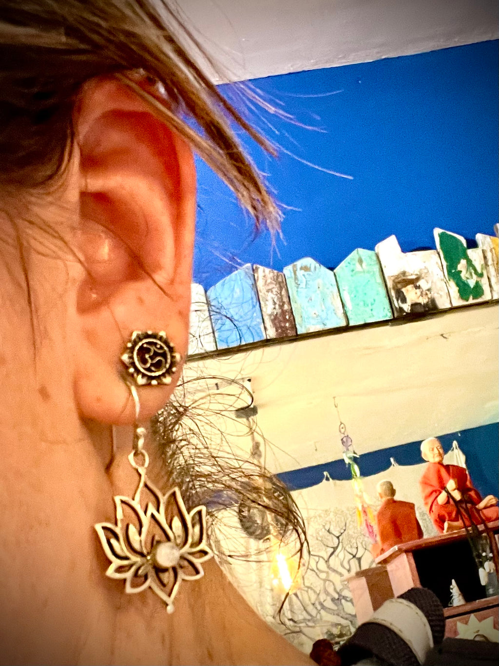 Boucles d'oreille OM et lotus
